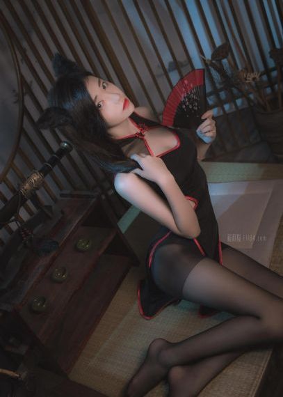 美女特工